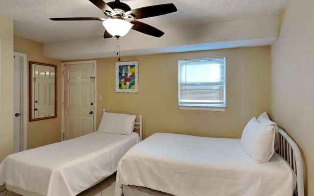 Emerald Isle Fort Walton Beach by Southern Vacation Rentals