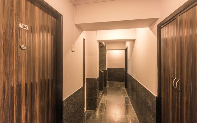 OYO Flagship 573 Chakala Sahar Road