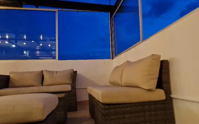 RG33 ApartaSuites