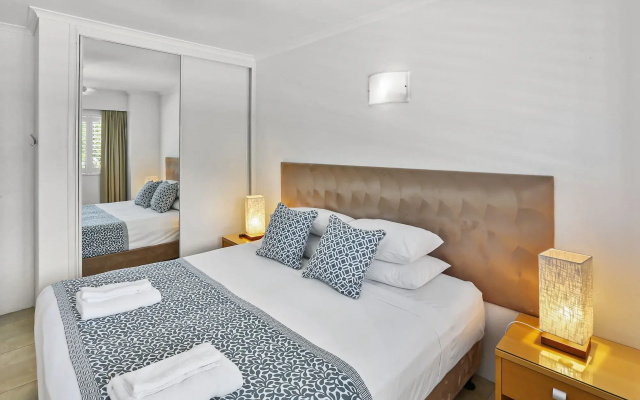 Agincourt Beachfront Apartments
