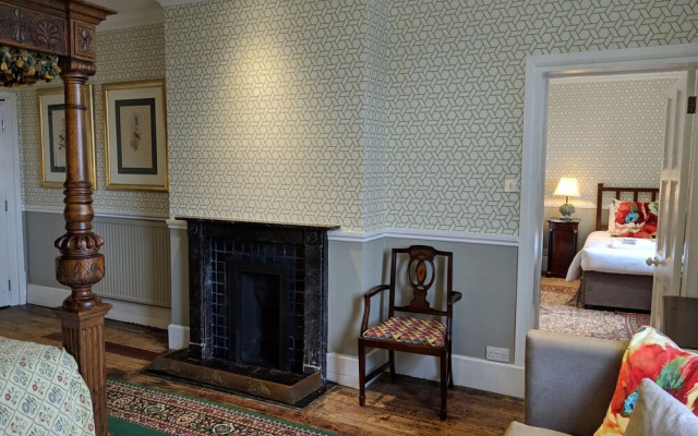 Huntsham Court