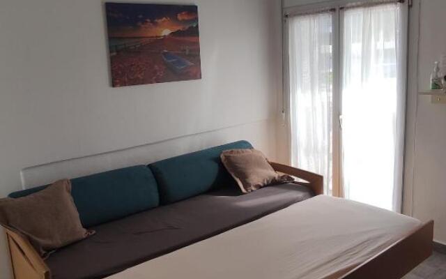 Helena's Studio Agia Triada