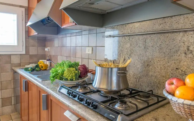 VILLA NINFEO 12&2, Emma Villas