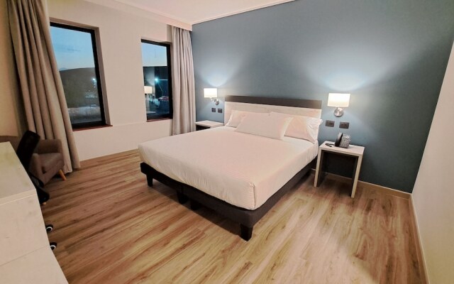 Hotel Diego de Almagro Pudahuel Aeropuerto
