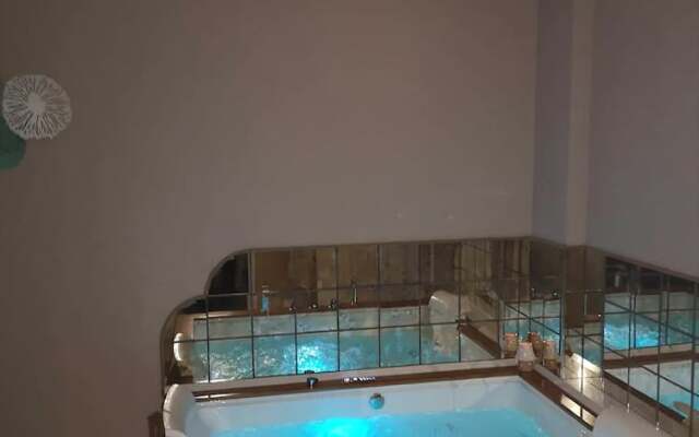 B And B Giomia Suites Luxury