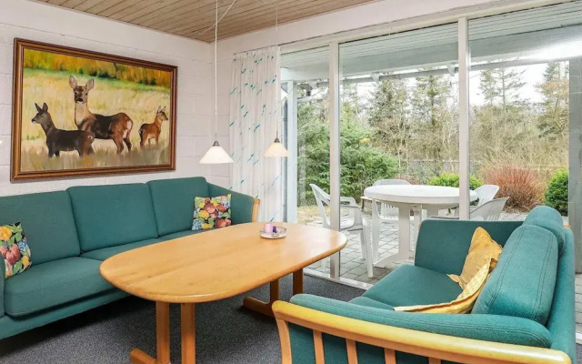 8 Person Holiday Home in Spottrup-by Traum