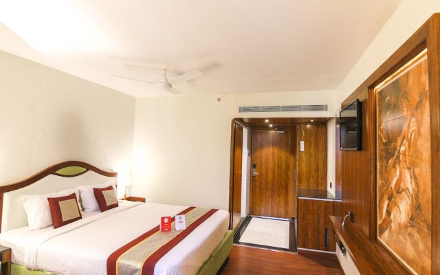 OYO 9210 Hotel Blak & Wite
