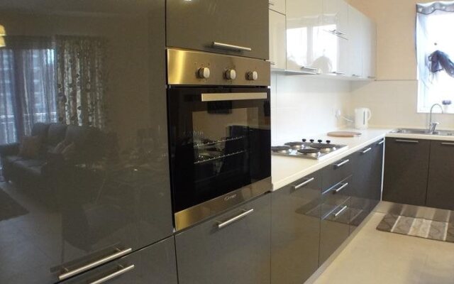 Eri Apartments SW