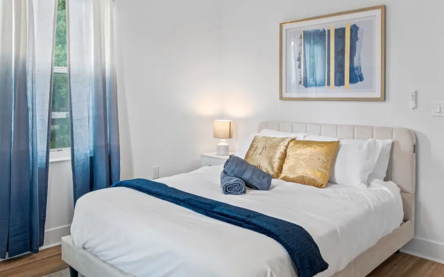 New-6br Discovilla- Sleeps16 Heated Pool & More