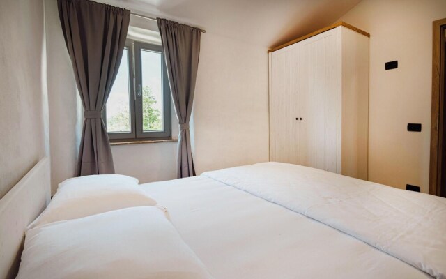 Nice Home in Skofije With 7 Bedrooms, Private Swimming Pool and Outdoor Swimming Pool