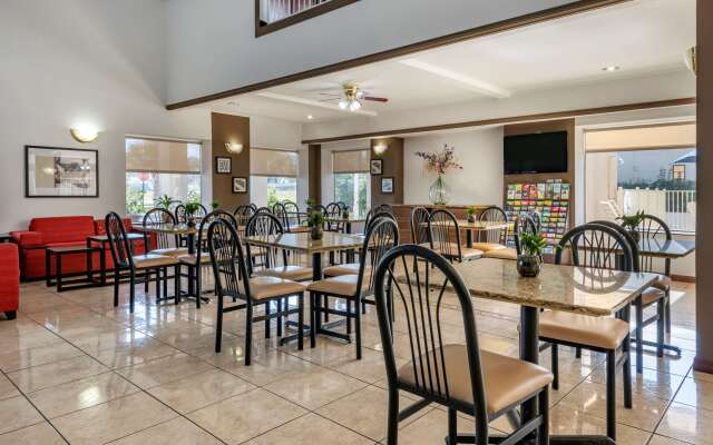 Quality Inn Zephyrhills - Dade City