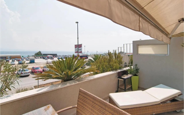 Apartment Split with Sea View 04
