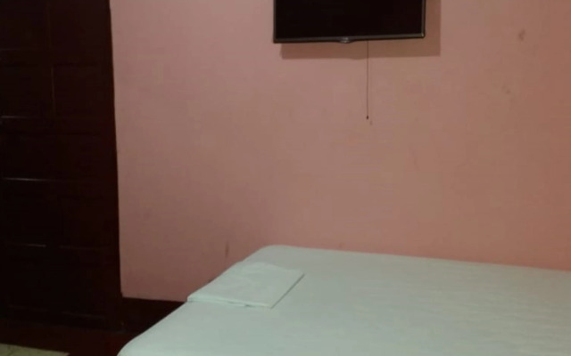 Hotel Bar y Restaurante Charlys El Viejo