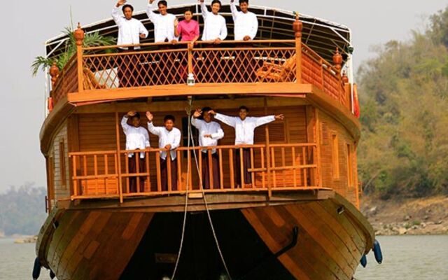 Amara River Cruise (Mandalay-Bhamo or Bhamo - Mandalay)