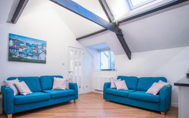 The Penthouse At The Mews - 2 Bedroom Apartment - Tenby