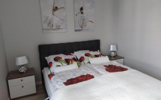 Apartament Manhattan os.Jarzębinowe