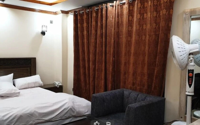 Hotel Second Home