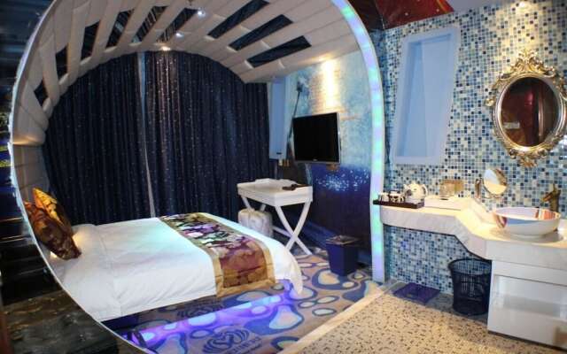 Houhai Theme Hotel