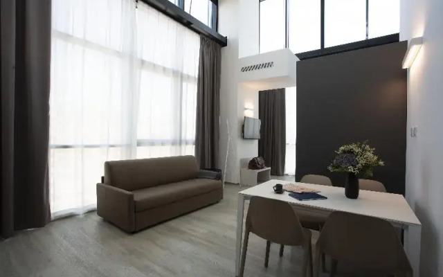 HTM Venice Suite