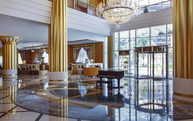 Отель Corniche Abu Dhabi