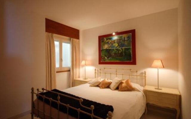 Apartment Lets Holidays Tossa de Mar Beach