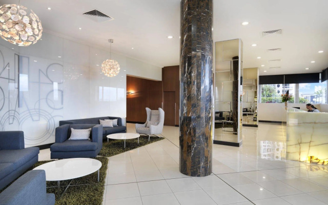 Meriton Suites Bondi Junction