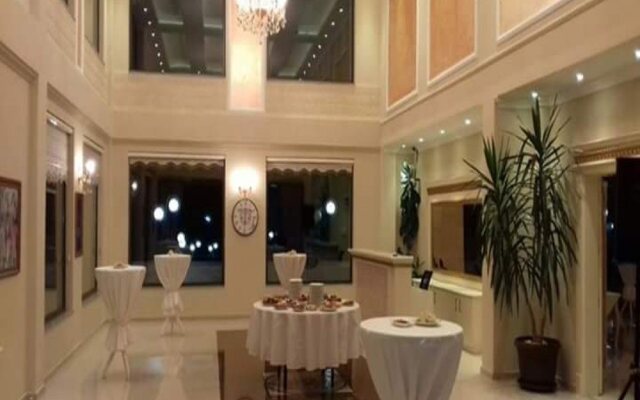 Nafron Hotel