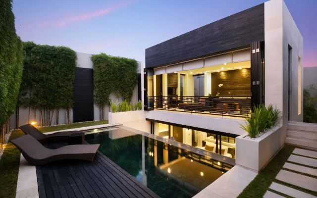 eqUILIBRIA SEMINYAK