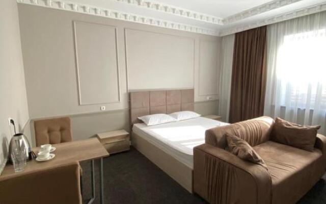 Sapphire Hotel