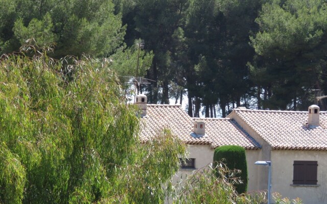 Apartment With one Bedroom in Saint-mandrier-sur-mer, With Wonderful s