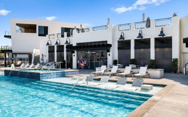 Sunny Days 7 Bedroom Home