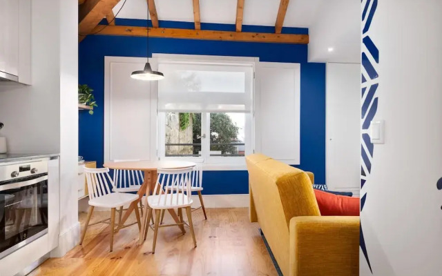 Downtown Prime With Terrace by Vacationy