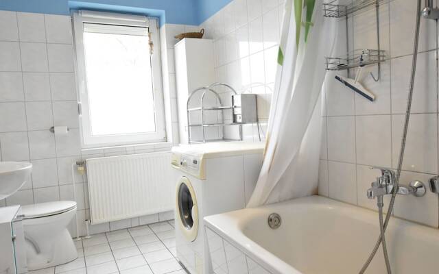 Quaint Apartment near Sea in Boltenhagen