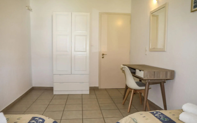 Sunset Studios & Apartments