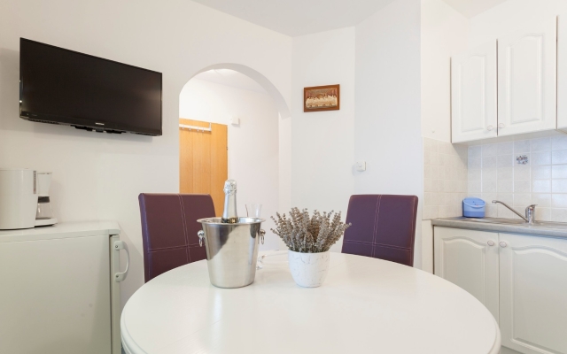 Apartment Old Stone: A2 Sukosan, Zadar riviera