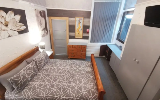 Immaculate 1-bed Apartment in Blackpool - Sleeps 5