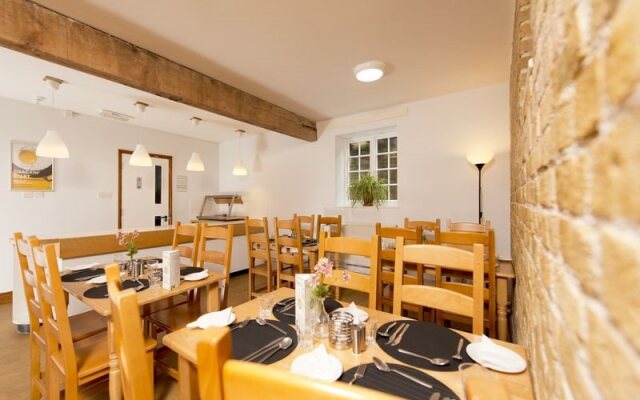 YHA Medway - Hostel
