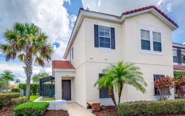 Bella Vidatown With Full Size Pool! 4 Bedroom Townhouse by Redawning