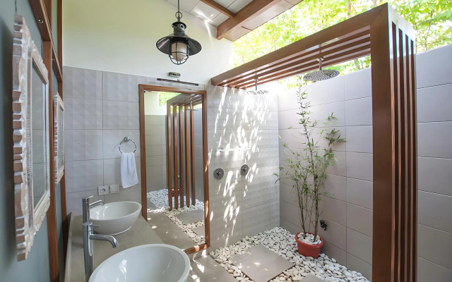 KeRensia Private Pool Villas