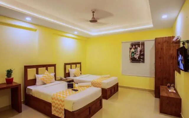 FabHotel Cinemascope Palavakkam