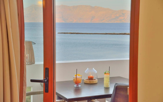 Maria Beach Hotel