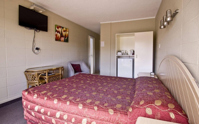 Tui Oaks Motel – Guest Rooms – Taupo