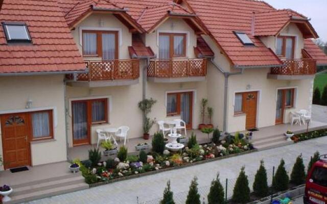 Anna Apartman