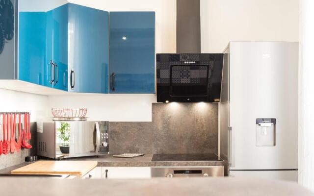 Appartement Le Grand Dupont du Parc Ste-Marie - OscarNewHome