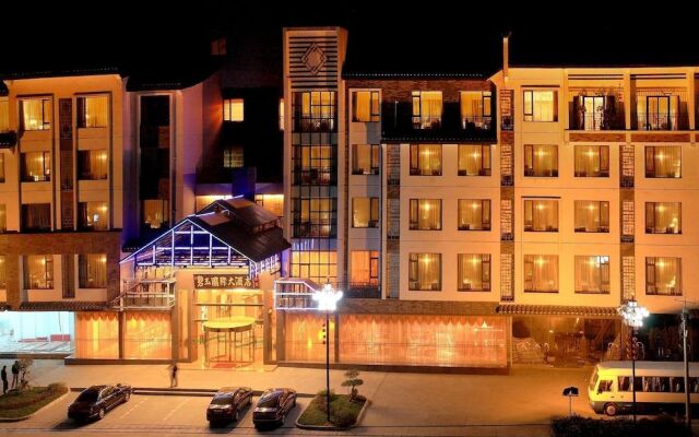 Jasper International Hotel