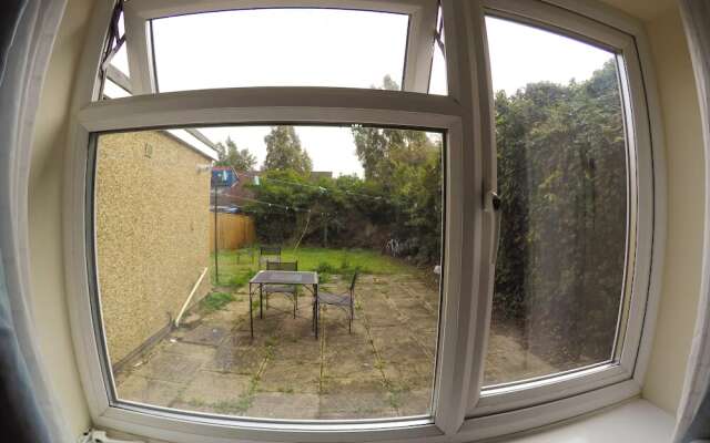 Donnington Bridge Road Rooms