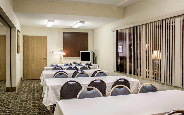 Comfort Inn & Suites Wilkes Barre - Arena