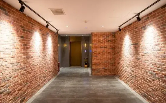James Joyce Coffetel Hotel (Shijiazhuang Zhongchu Square Shizhuang Subway Station)