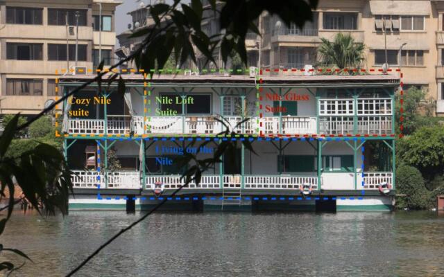 Houseboat65 - Historic home on the Nile - Central Cairo