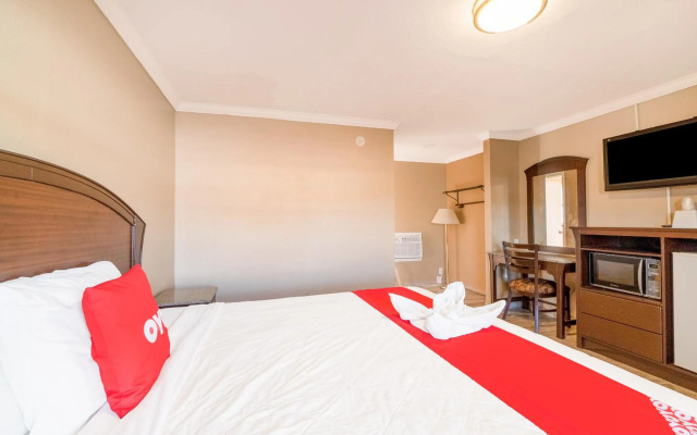 Capital O Hotel Beeville - US 181